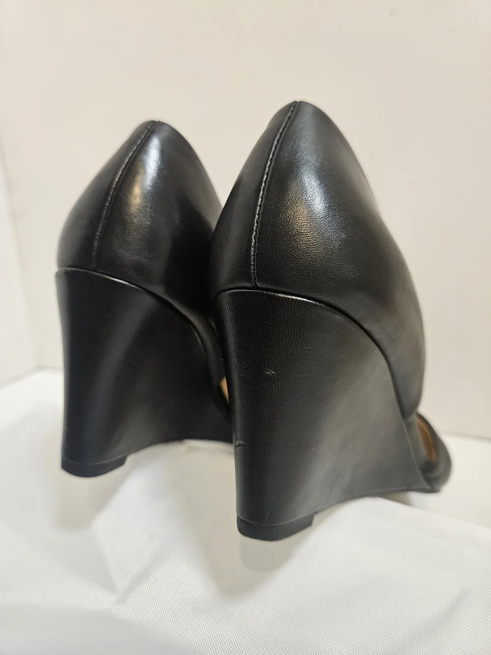 Franco Sarto Black Leather Fenvay Pointed Toe Wedge Pumps Heels Size 6.5M